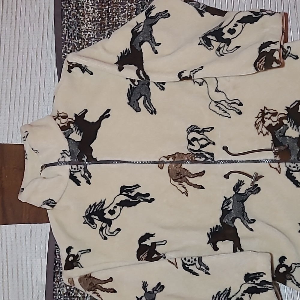 Fleece coat with horses